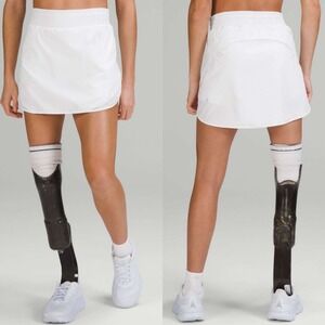 Lululemon Hotty Hot High Rise‎ Skirt Skirt White Sz 6 Golf Pickleball Tennis Run